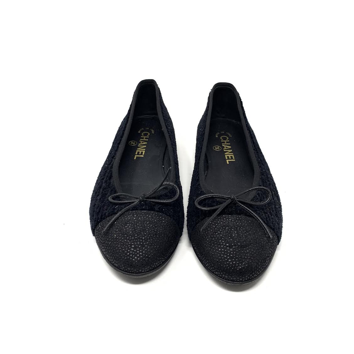 CHANEL Size 5.5 Black Velvet Solid Flats – Labels Luxury