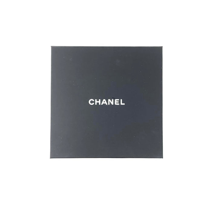 Chanel Faux Pearl Hair Tie headband consignment shop from runway with love