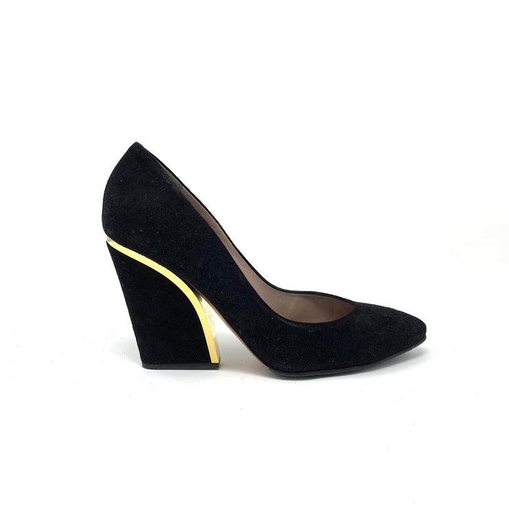 Gold sale suede pumps