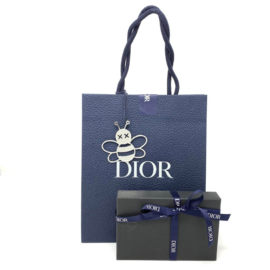 Dior ケース 黒×ネイビー　Beeロゴ付き　美品 Dior X Kaws Card Holder w/ Pink Bees