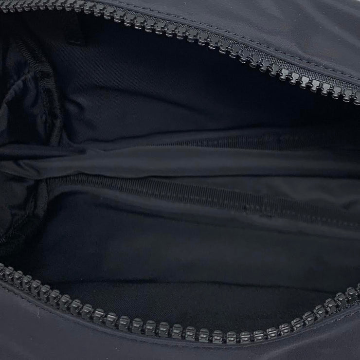 Gucci GG-canvas zip-fastening Toiletry Case - 1000 Black