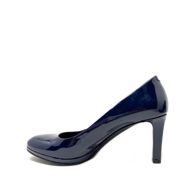 Gucci Patent Leather Round-Toe Pumps GG Navy Consignment Shop From Runway With Love