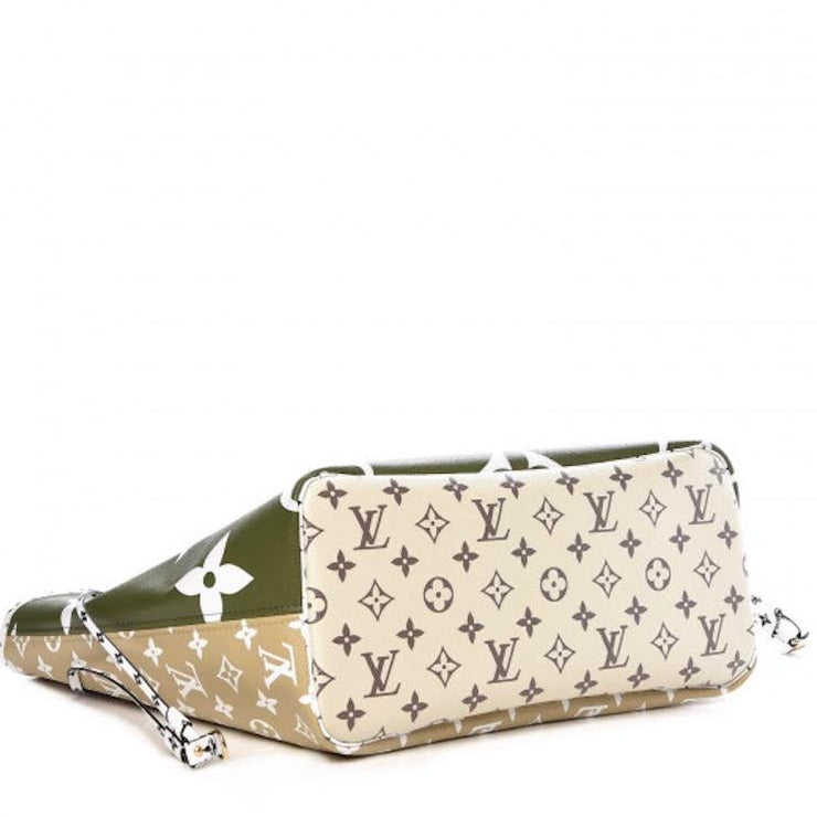 Louis Vuitton Neverfull Monogram Giant MM Khaki Green/Beige Lining in  Coated Canvas with Gold-tone - US