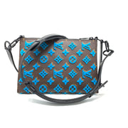 Louis Vuitton Triangle Mesenger Bag Taurillon Monogram Turquoise