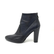 Stuart Weitzman Black Leather Ankle Boots Designer Consignment From Runway With Love