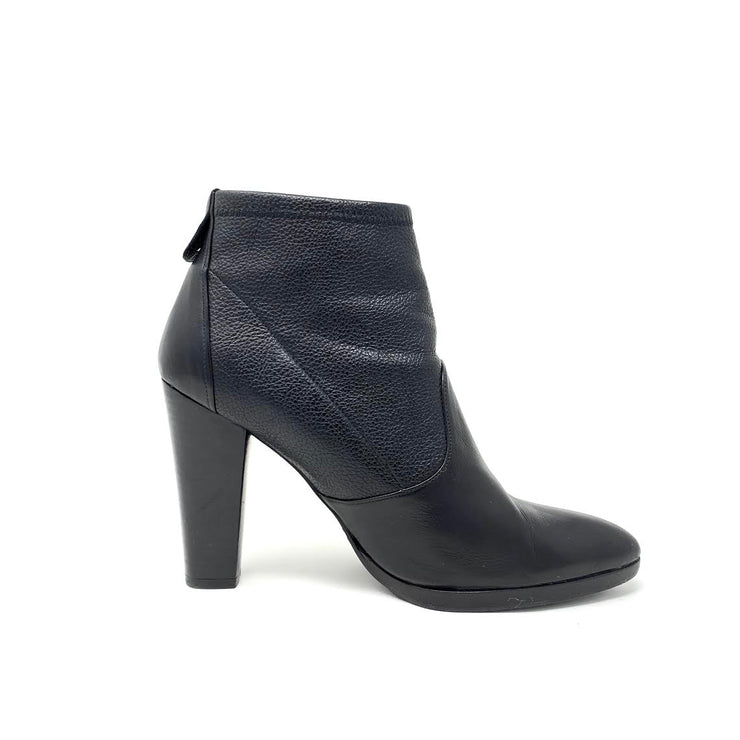 Stuart Weitzman Black Leather Ankle Boots Designer Consignment From Runway With Love
