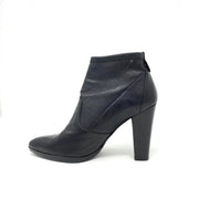 Stuart Weitzman Black Leather Ankle Boots Designer Consignment From Runway With Love