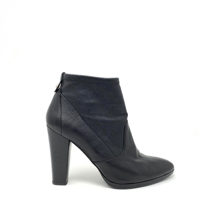 Stuart Weitzman Black Leather Ankle Boots Designer Consignment From Runway With Love