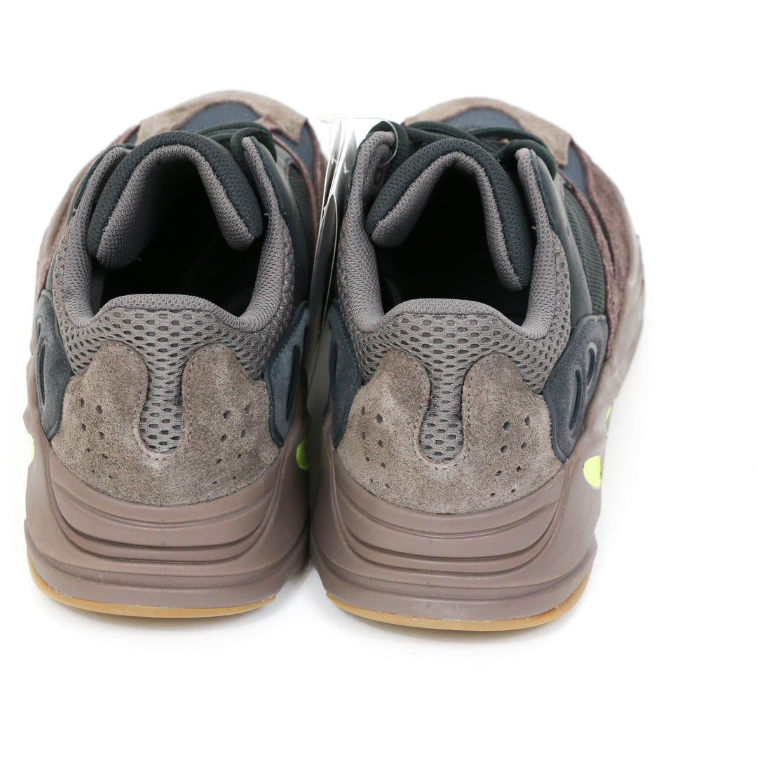 Yeezy Boost 700 in Mauve w/ Tags - Size 10.5