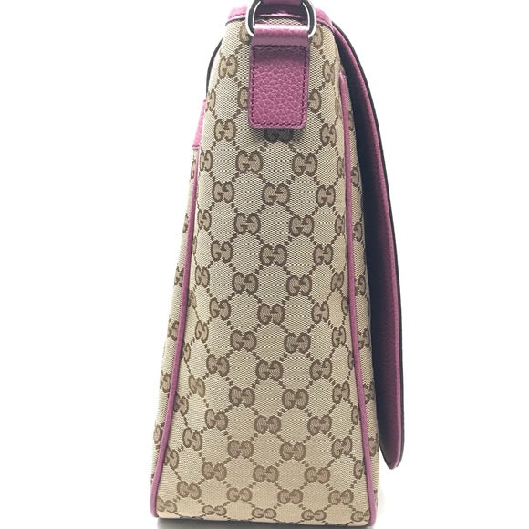 Gucci Diaper Bag in pink mother changing pad